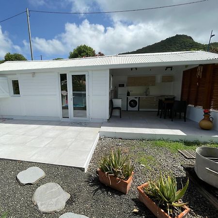 Bungalow "Doussin' Kreyol", Au Calme A 150M De La Plage Grande Anse ภายนอก รูปภาพ