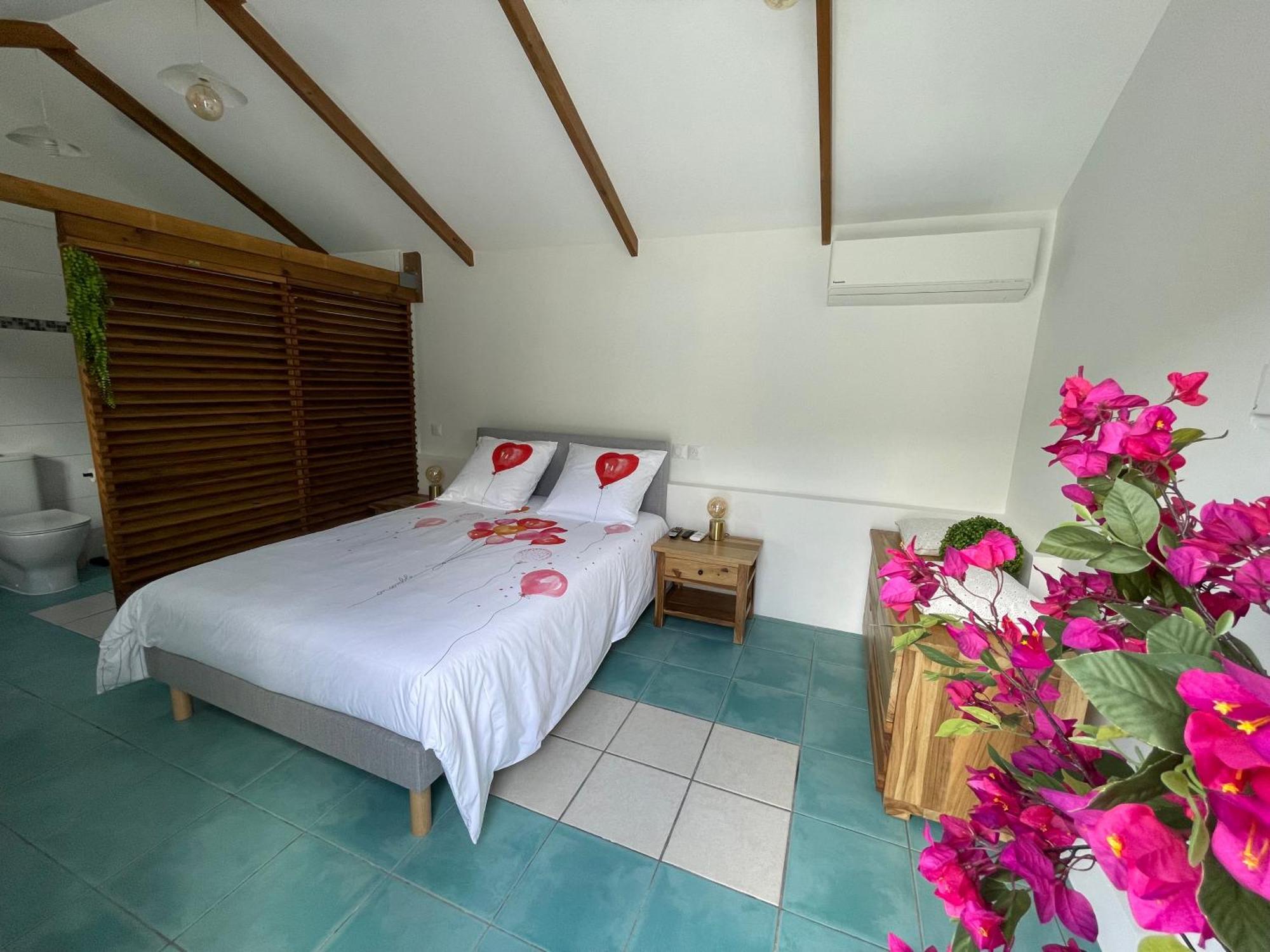 Bungalow "Doussin' Kreyol", Au Calme A 150M De La Plage Grande Anse ภายนอก รูปภาพ